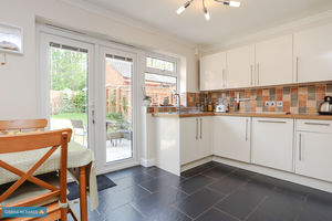 Kitchen/diner- click for photo gallery